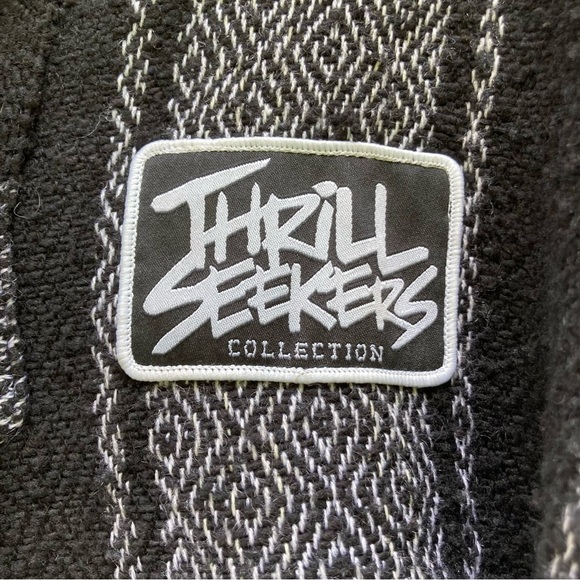 Thrill Seekers Mexican black pullover, size small - Picture 13 of 15
